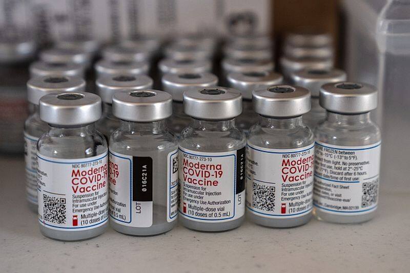 Japan suspends 1.63 million doses of Moderna vaccine gcw