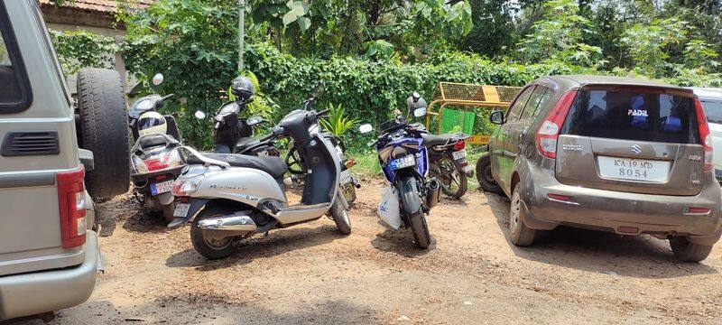 Police Seized 20 Vechicles Plying During Janata Curfew at Bantwal in Dakshina Kannada grg