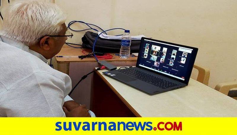 Congress Leader HK Patil Held Zoom Meeting with Covid Patients grg