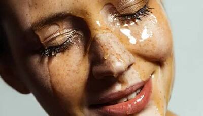 Skin Care Tips: আন্ডারআর্মের কালো দাগ দূর করতে এইভাবে কাজে লাগান অব্যর্থ দাওয়াই মধু