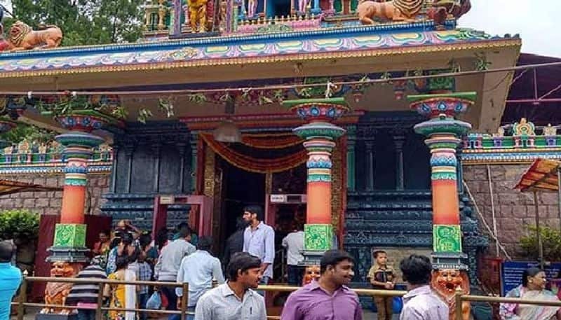 Balkampet and Peddamma Talli temples closed due to coronvirus spread