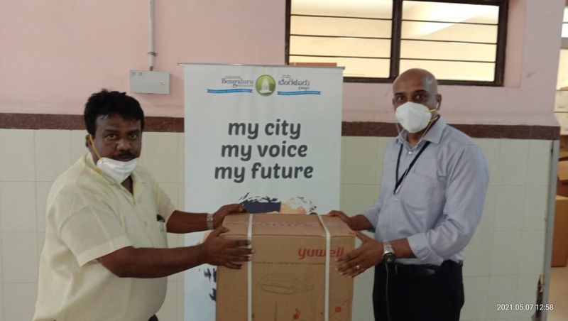 Namma Bengaluru Foundation distributes 10 oxygen concentrators to government hospitals in city -dnm