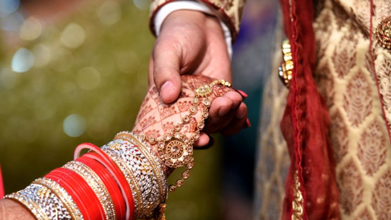 This Wedding in UP Shahjahanpur Was Conducted in Just 17 Minutes mah