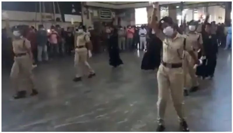 chennai railway police dance with enjoy enjami for covid awareness