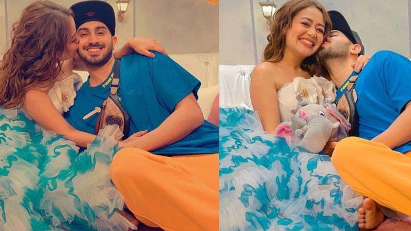 Heres how Neha Kakkar fell in love with Rohanpreet Singh; singer reveals details-SYT