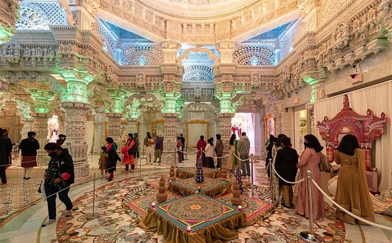 FBI raids BAPS Swaminarayan Mandir in New Jersey accused of forced labour, wage theft-VPN