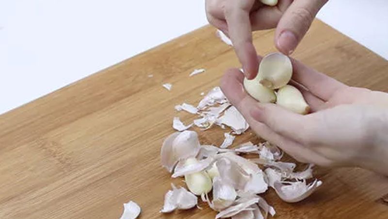 garlic peel good for your health 