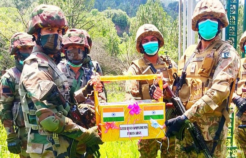 India Pakistan exchange sweets at LoC on Eid-VPN