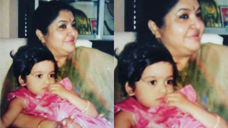 child actress and singer shared her childhood photo with singer chitra