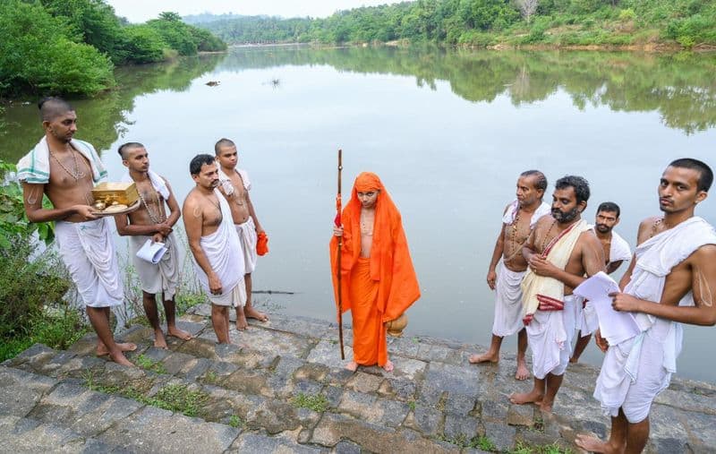 anirudha saralattaya sanyaasa deksha at shirooru mutt udupi photos mah