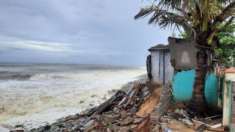 Udupi Tauktae cyclone hits coastal areas dpl