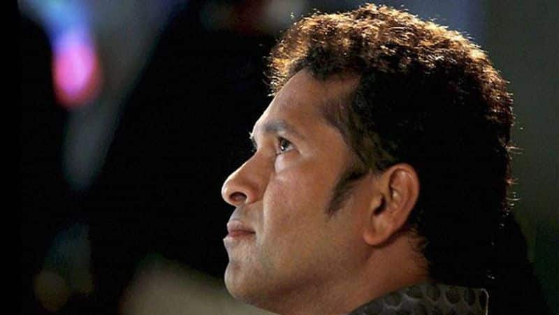 Watch Sachin Tendulkar donate blood on World Blood Donor Day-ayh