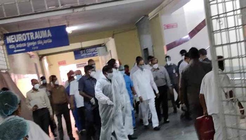 KCR Visits Gandhi hospitals lns