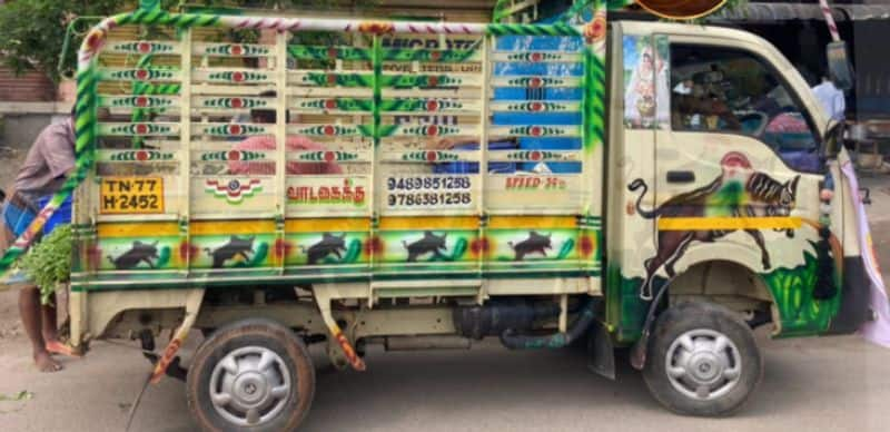 Salem Attur sale of vegetables in mobile shops