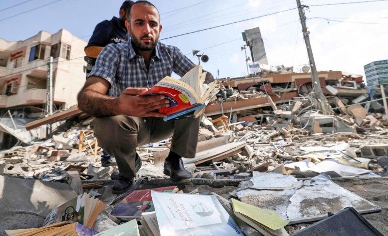 Gazas largest bookshop destroyed by Israeli air strikes