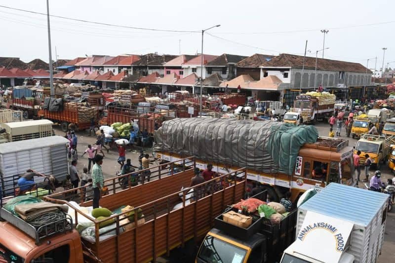 Distribution of vegetables in 2665 vehicles to home in Chennai .. Request for people to use.