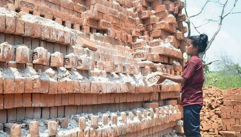 Football women's team captain sangita soren working for life in jharkhand CRA