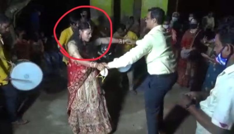 Odisha Officer Tasked With Covid Duties Dances At Baraat without Mask