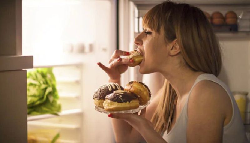 night snacking is not healthy try these hacks