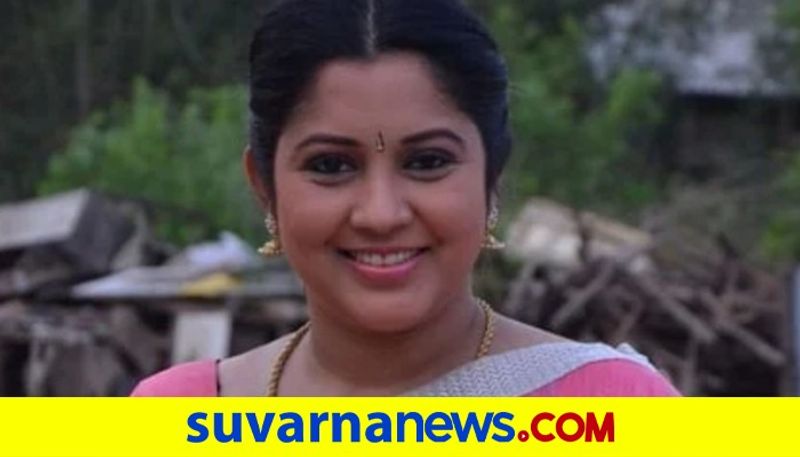 Actress Vijayalakshmi gets financial help from fans and the Kannada film chamber  vcs