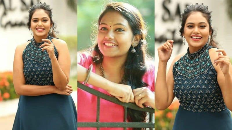 rebecca santhosh shared her ten beautiful  infront of camera