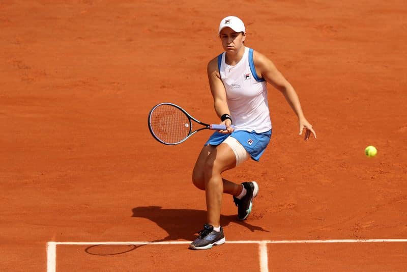 French Open 2021 Top-ranked Ash Barty retires with hip injury