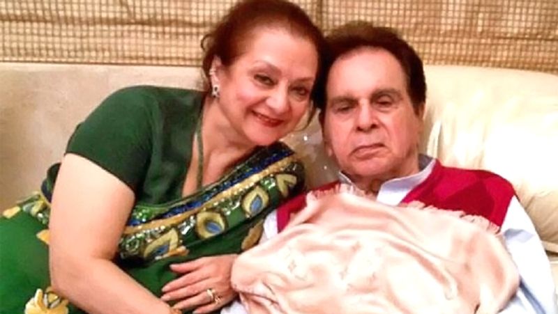 <p>Last month, veteran actress Saira Banu informed Bollywood actor Dilip Kumar was recovering at his home after being discharged from the hospital. </p>
<p>Last month, veteran actress Saira Banu informed Bollywood actor Dilip Kumar was recovering at his home after being discharged from the hospital. </p>