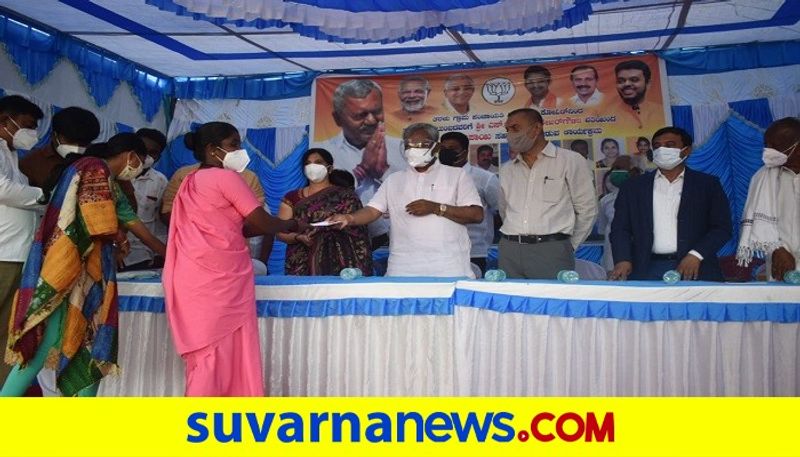 100 percent corona vaccination In yeshwanthpur before July Says Minister ST Somashekar rbj