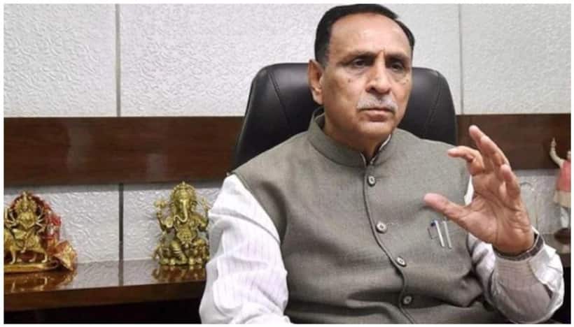 ఇద్దరు గుజరాత్ మాజీ సీఎంల వాహనాలకు ప్రమాదం.. తృటిలో తప్పించుకున్న ముఖ్యమంత్రులు...