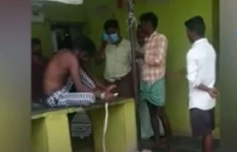 Ballari Man Comes To Hospital With Snake After Bite hls