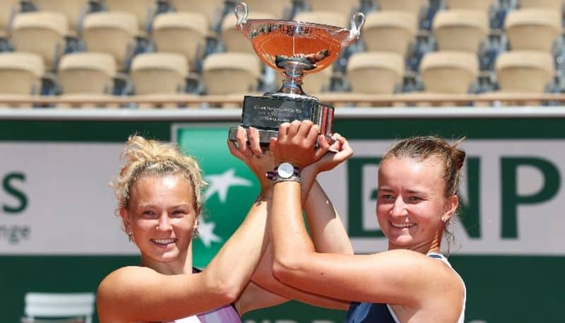 Krejcikova Siniakova Partnership won Frech Open Doubles