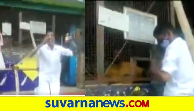 Tamil Nadu Man Worships Alcohol Bottles After State Allows Reopening of Liquor Shops mah