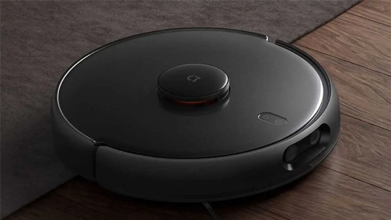 hackers hijack robot vacuums in multiple us cities heres what happened