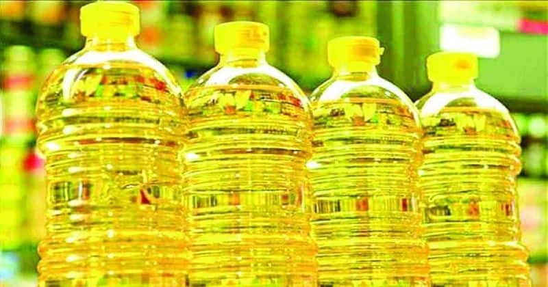 pass on edible oil price cut benefit to consumers: center 