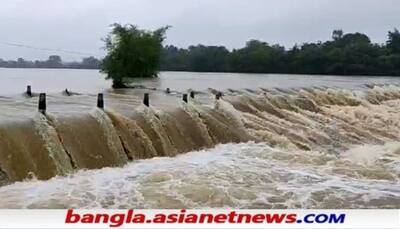 ভারী বৃষ্টিতে ভয়াবহ অবস্থা দক্ষিণবঙ্গে, ফুঁসছে নদী, উদ্ধার কাজে নামল প্রশাসন, দেখুন ছবি