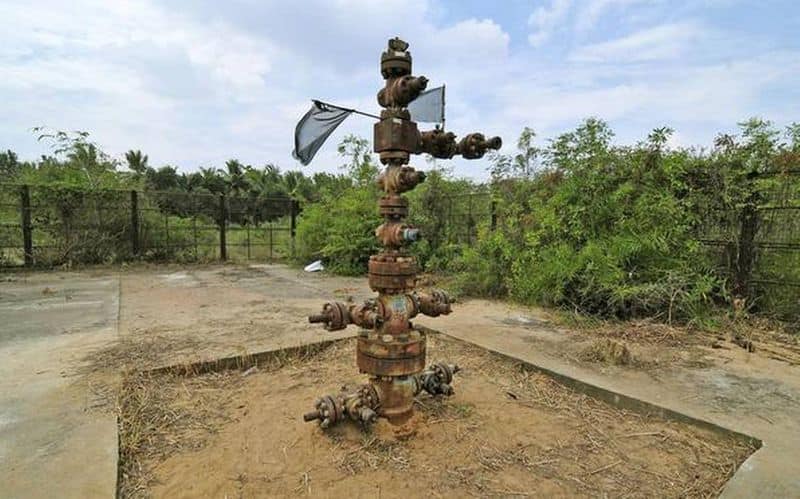 Hydrocarbon well.. ONGC banned from new works.. Tiruvarur District Collector