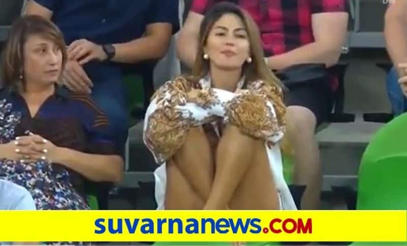 Football Match cameraman focused on Girl commentator starts singing song video goes viral ckm