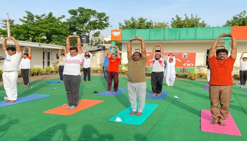 ap state bjp president somu veerraju participated in yoga programs - bsb