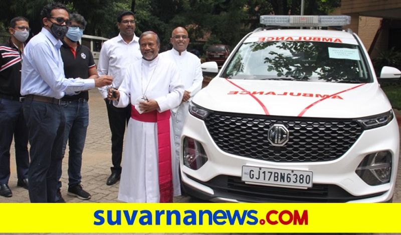 MG motors donate Hector ambulance to Bengaluru based NGO to fight againsit covid 19 ckm