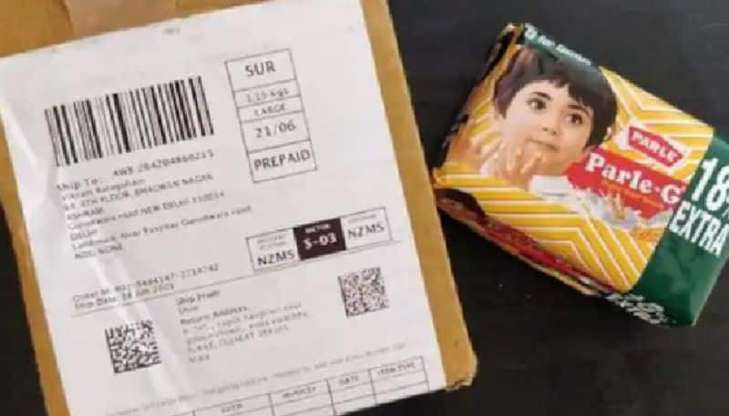 man gets biscuit packet instead of ordered thing