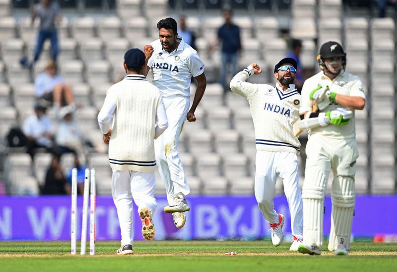 India vs New Zealand, IND vs NZ 2021-22, Mumbai Test report: Virat Kohli and Co 5 wickets away from win at stumps on Day 3-ayh