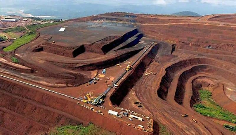 FIR against 54 persons for Illegal Shipment of Iron Ore in Ballari grg