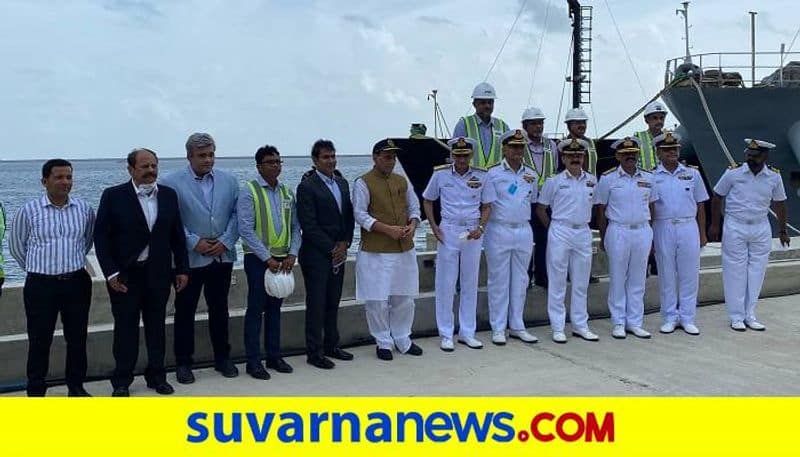 Union Minister Rajnath Singh Visits Karwar Seabird grg