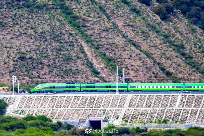 China inaugurates first bullet train in Tibet close to Arunachal Pradesh-dnm