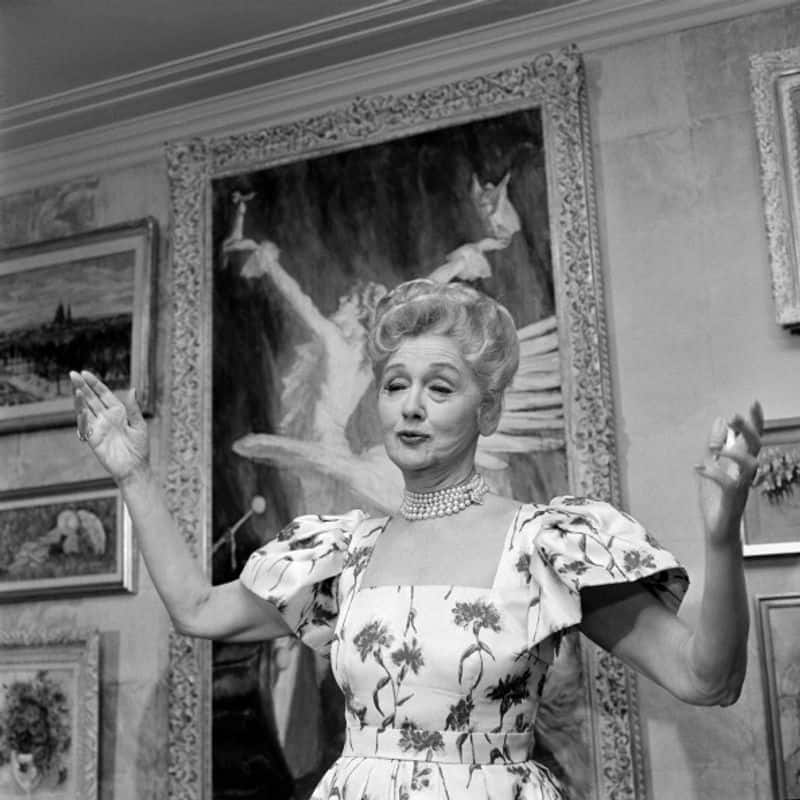 Hedda Hopper gossip columnist life