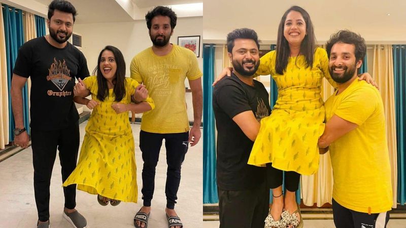 malayalam serial kudumbavilakku fame amrutha nair shared photo with her onscreen brothers