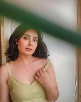 ఎంట్రీ అదిరింది.. లక్కు కలిసి రాలేదు.. బన్నీ `వరుడు` బ్యూటీ భానుశ్రీ మెహ్రా అప్పటికంటే ఇప్పుడే హాట్‌గా ఉందిగా