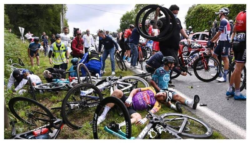 Accident during Tour de France in France many were injured