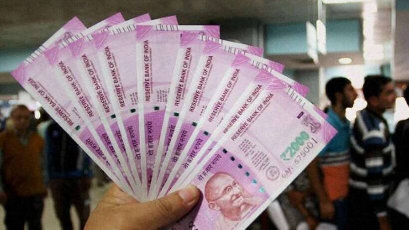 RBI Report: बाजार से लगातार गायब हो रहे हैं 2000 के नोट,  10 रुपए का सबसे ज्यादा सर्कुलेशन