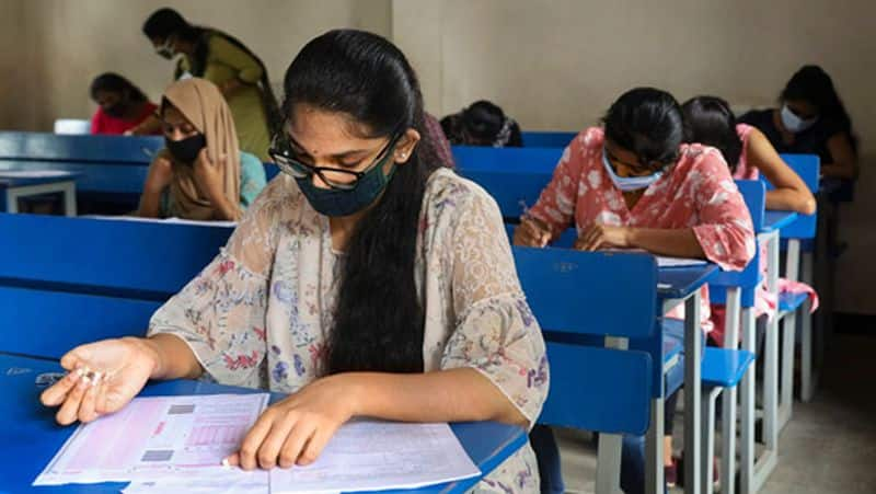 Students Faces Problems for Two Semester Exams in 15 Days Gap grg